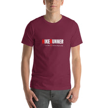 Load image into Gallery viewer, Hikerunner Unisex T-Shirt - Model LMTORFWF
